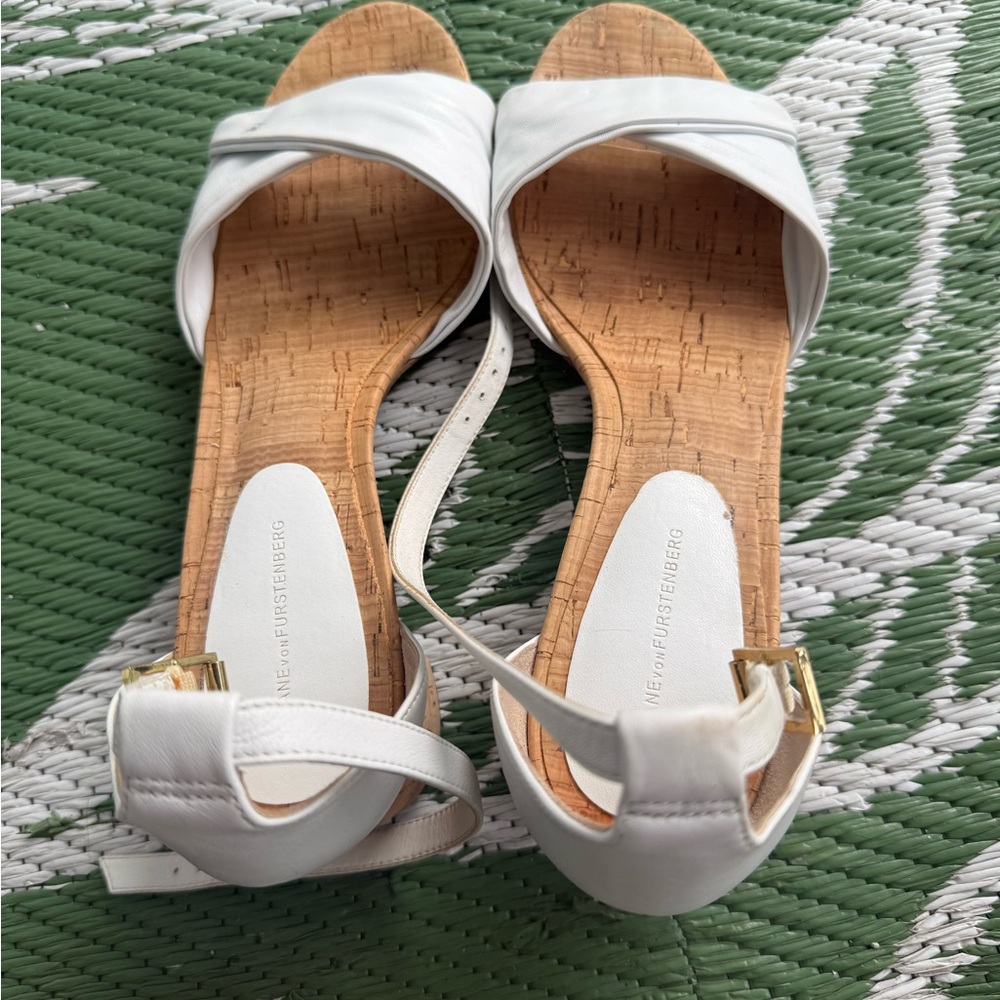 Diane von Furstenberg White Sandals small heel shoes